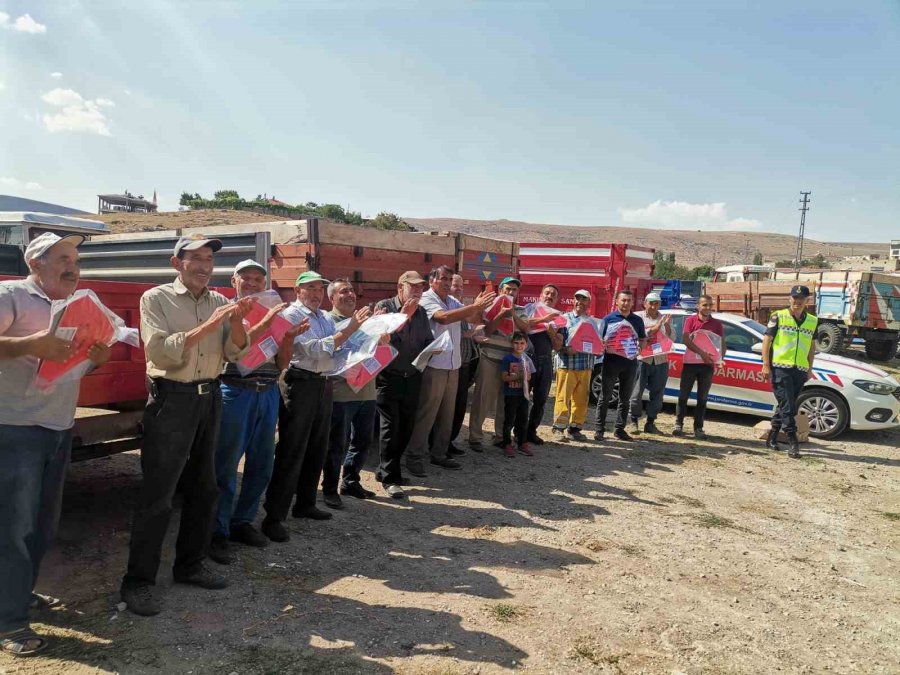 Jandarmadan Traktör Kazalarına Karşı Bilgilendirme