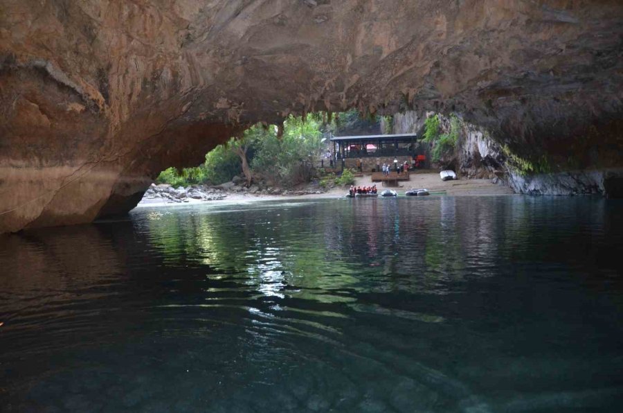 Altınbeşik Mağarası Son Yılların En Yüksek Rekorunu Yakaladı