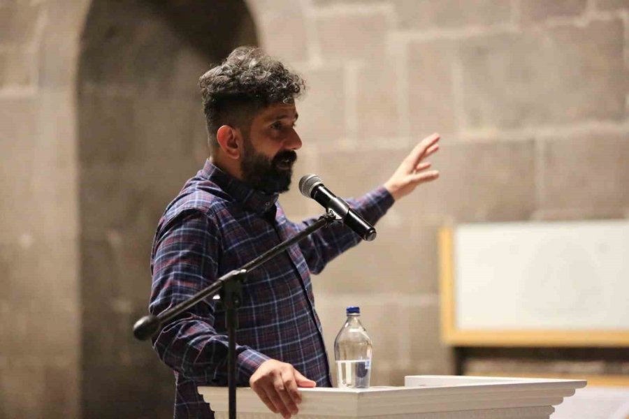 Vali Çiçek Eyvan Sohbetleri’ne Katıldı