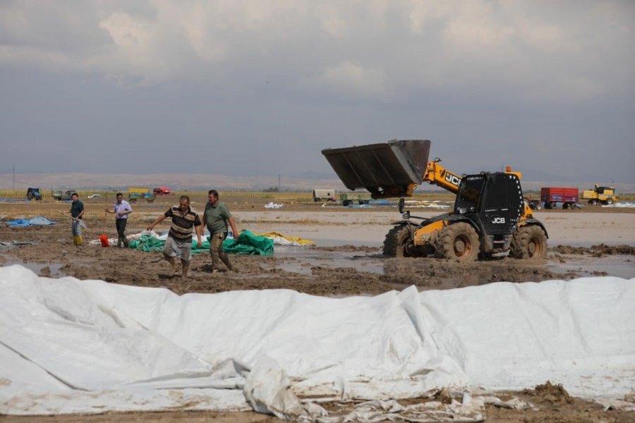 Aksaray’da Sağanak Yağmur Etkisini Sürdürüyor