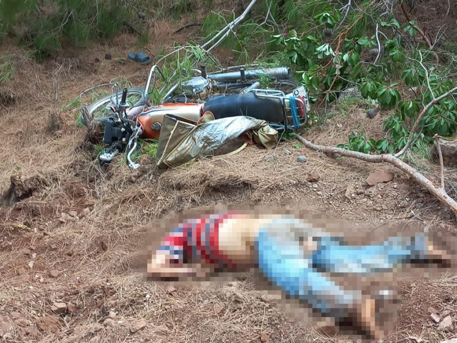 Motosiklet Kazasında Hayatını Kaybeden 2 Kişinin Cesedi Ertesi Gün Bulundu