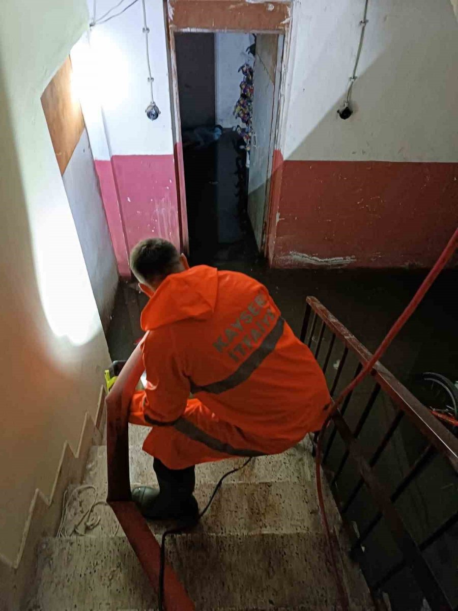 Kayseri’deki Sel Sonrası Çalışmalar Sürüyor