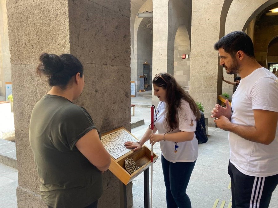 Selin, Selçuklu Uygarlığı Müzesi’ni Bağımsız Gezme Hayaline Büyükşehir Sayesinde Kavuştu