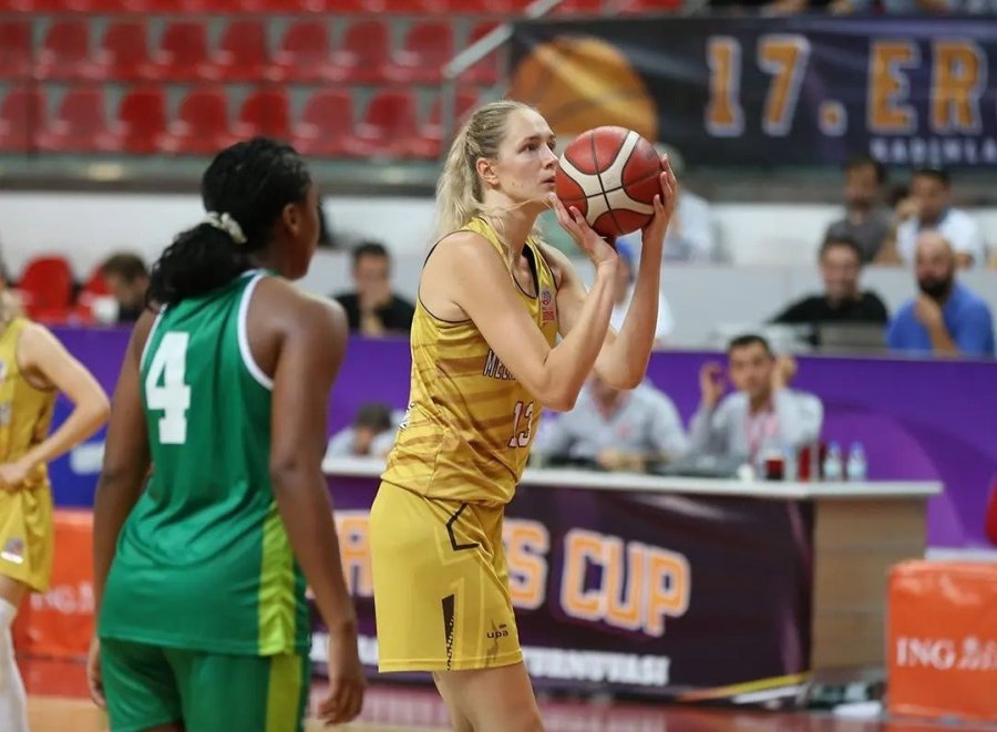 Erciyes Cup 1. Maç: Melikgazi Kayseri Basketbol: 65 - İzmit Belediyespor: 67