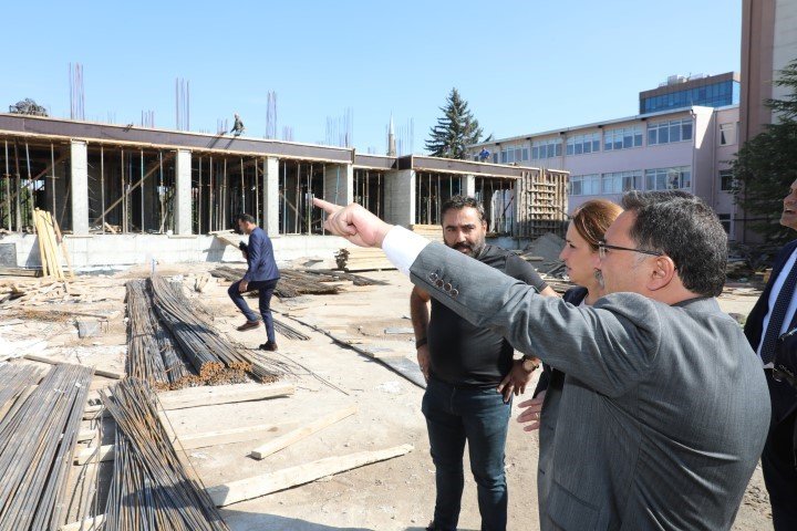 Vali Çiçek’ten Çevre Şehircilik Ve İklim Değişikliği İl Müdürlüğü Ve Baro’ya Ziyaret