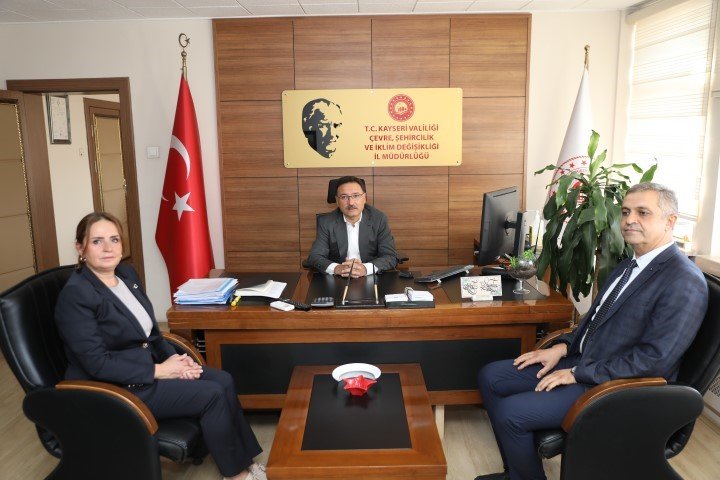 Vali Çiçek’ten Çevre Şehircilik Ve İklim Değişikliği İl Müdürlüğü Ve Baro’ya Ziyaret