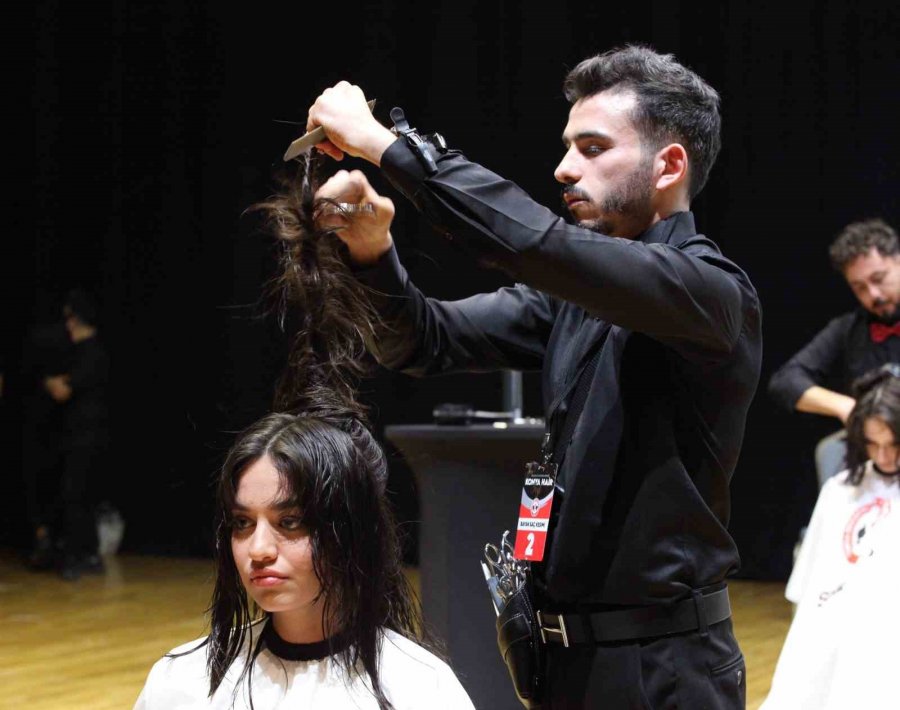 Saç Kesim Uzmanı Ve Eğitmen Osman Balcı, Konya Hair Fest’te