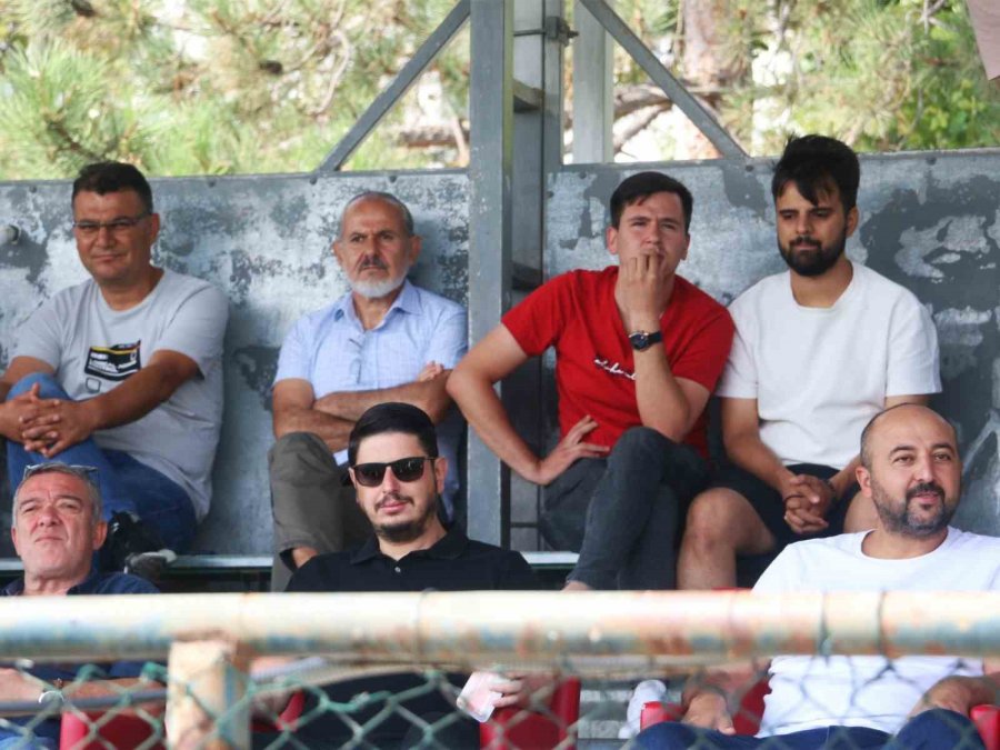 Eskişehirspor Hazırlık Maçında Tek Golle Kazandı