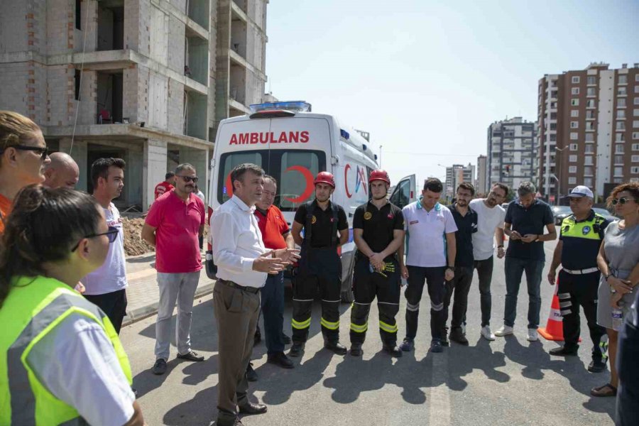 ’yol Trafik Güvenliği Tatbikatı’ Gerçeğini Aratmadı