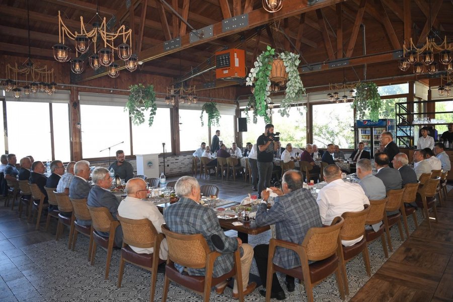 Başkan Büyükkılıç, 41 Esnaf Odası Başkanı İle Bir Araya Geldi