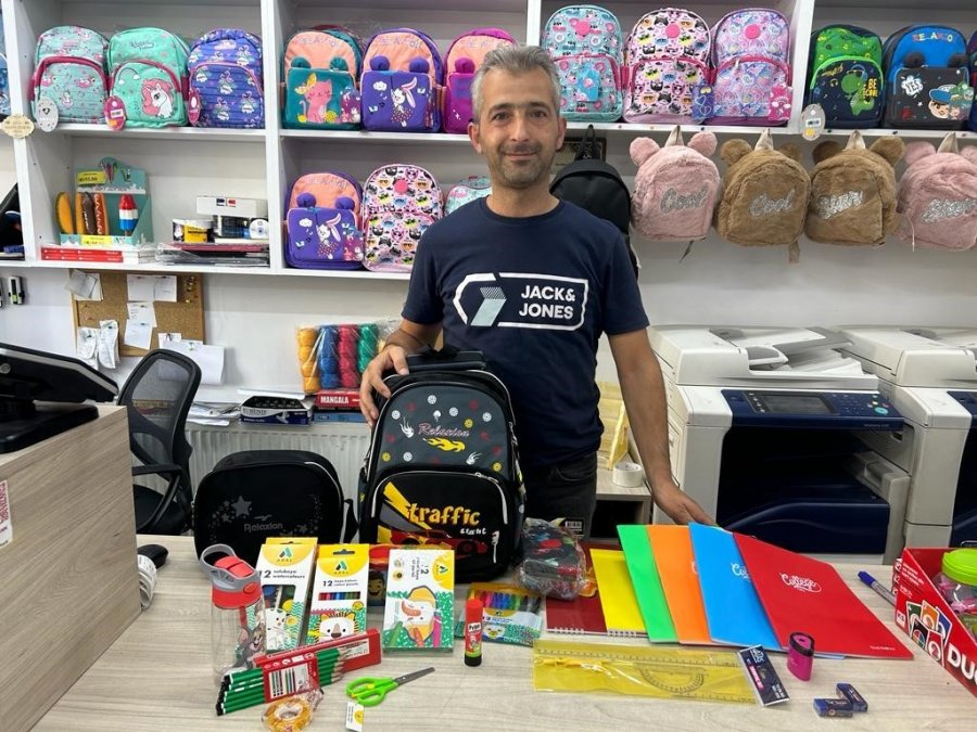 Bir Öğrencinin Kırtasiye Masrafı Bin 200 Tl