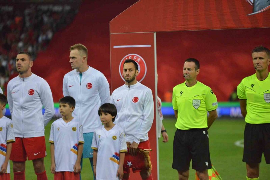 2024 Avrupa Şampiyonası Elemeleri: Türkiye: 0 - Ermenistan: 0 (ilk Yarı)