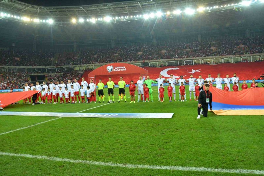 2024 Avrupa Şampiyonası Elemeleri: Türkiye 0 - Ermenistan: 0 (maç Devam Ediyor)