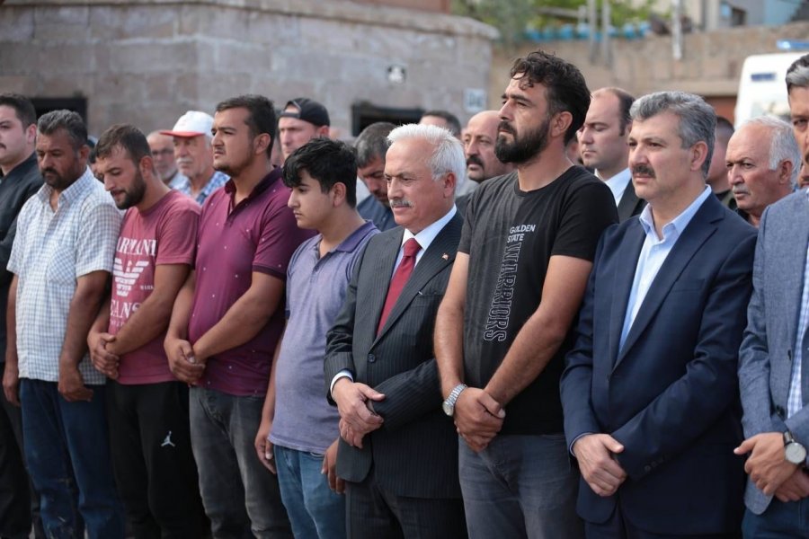 Asel Bebek Son Yolculuğuna Uğurlandı