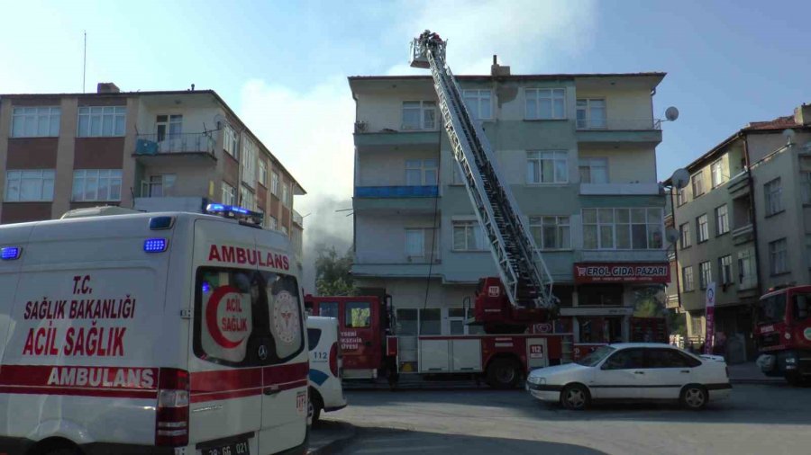 Kayseri’de Korkutan Yangın: Yanan Ev 1 Saatte Söndürüldü