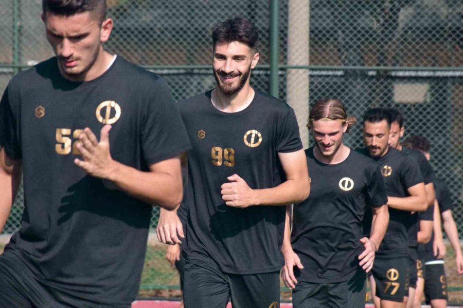 Anadolu Üniversitesi Tff 3. Lig’in İlk Maçı İçin Sapanca’da