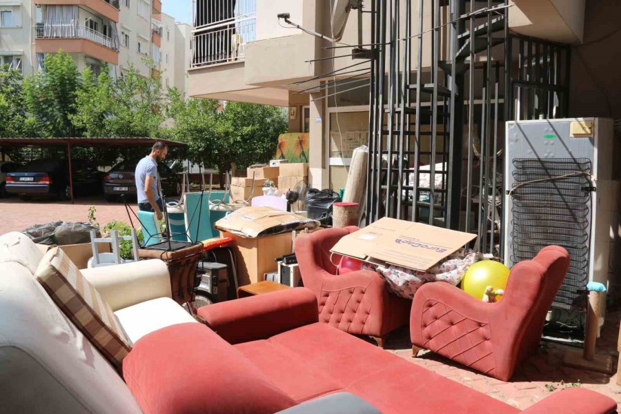 Fahiş Artışa Boyun Eğmedi, Evinden Tahliye Edildi