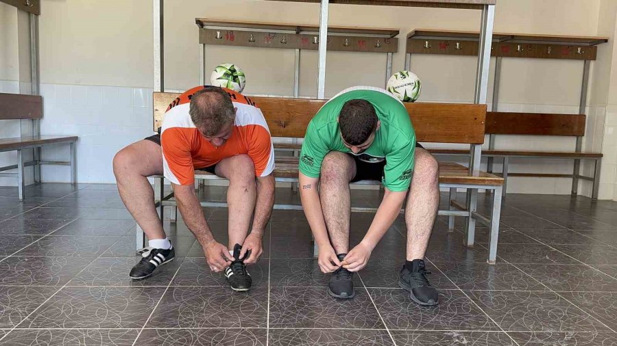 Türkiye’de Şikeyi Ortaya Çıkardı, Oğlu Futbolu Seçmedi