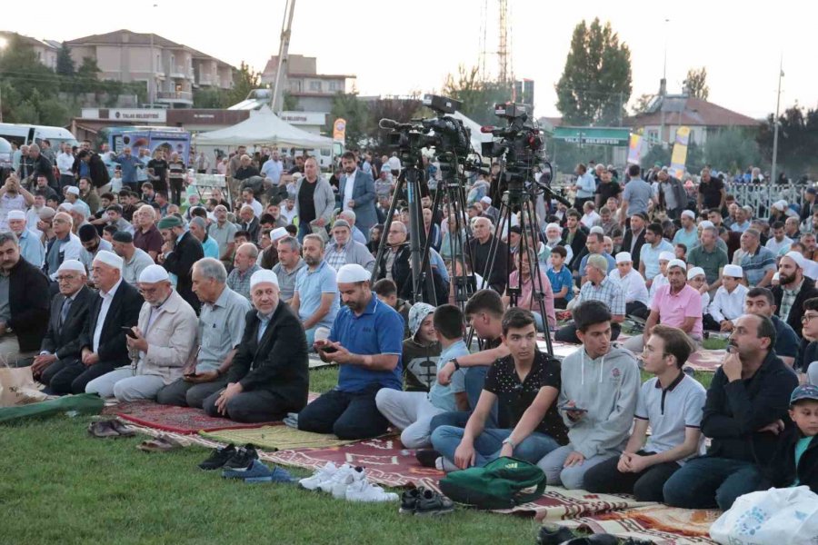 Kayseri’de Kur’an-ı Kerim’e Yapılan Çirkin Saldırılara Anlamlı Tepki