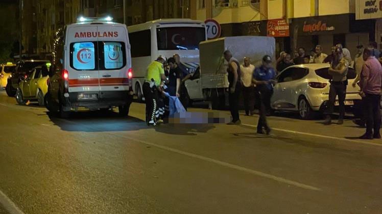 Yaya Geçidinde Otomobilin Çarptığı Yaşlı Adam Hayatını Kaybetti