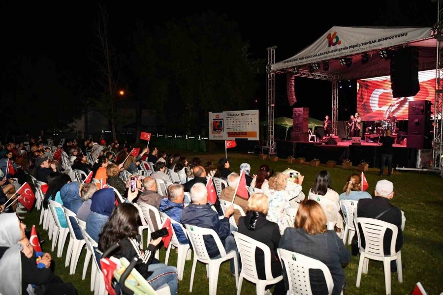 Müzikseverler İmançer İle Keyifli Bir Akşam Geçirdi