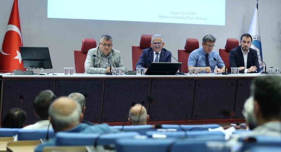 Mehmet Özhaseki İsmi Bulvara Verilecek