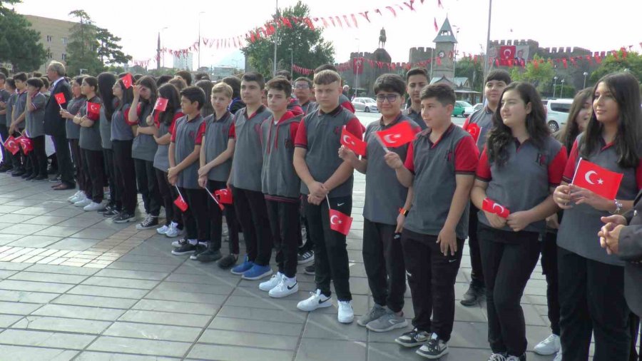 İl Milli Eğitim Müdürü Karaköse: "eğitim-öğretim Yılına Türkiye’nin Yüzyılına Şahitlik Ederek, Giriyoruz"