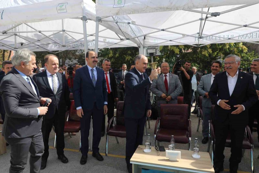 Konya’da Yeni Eğitim Ve Öğretim Yılının İlk Ders Zili Çaldı