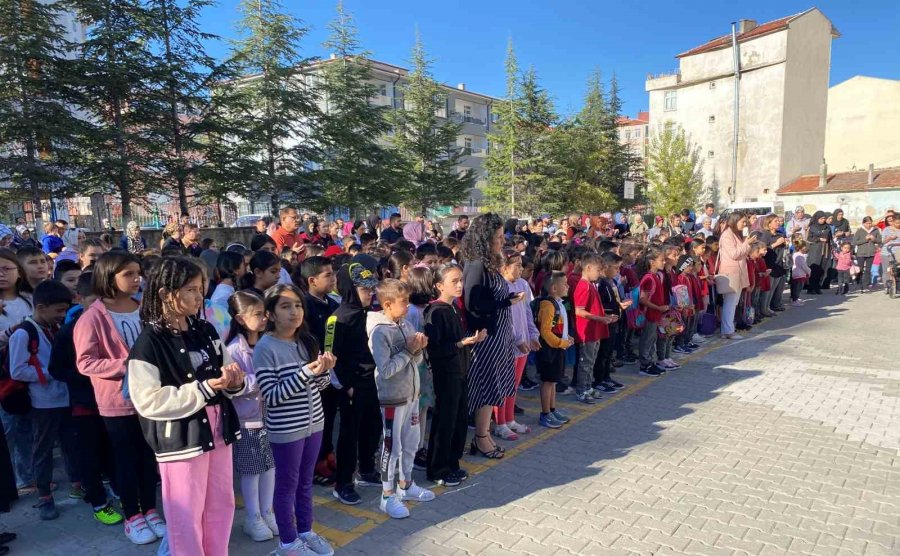 Kulu’da 7 Bin 232 Öğrenci Ders Başı Yaptı