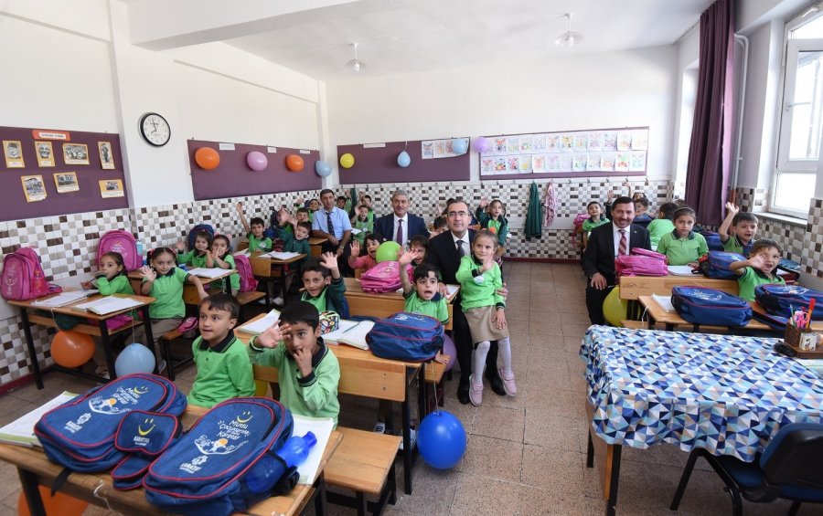 Başkan Kılca: “ilkokul 1. Sınıftan Üniversiteye Kadar Tüm Öğrencilerimizi Destekliyoruz”