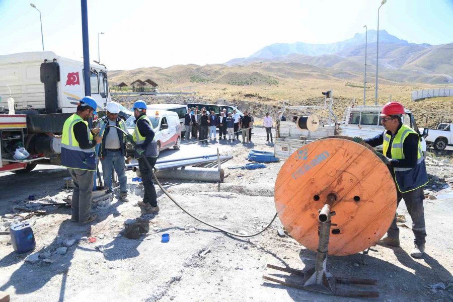 Başkan Büyükkılıç Jeotermalde Kararlı: Yeni Hedef 420 Metre