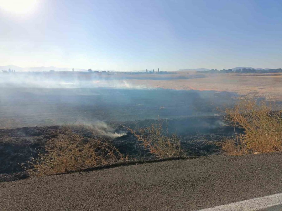 Beyşehir Ve Hüyük’te Çıkan Anız Yangınları Tedirgin Ediyor