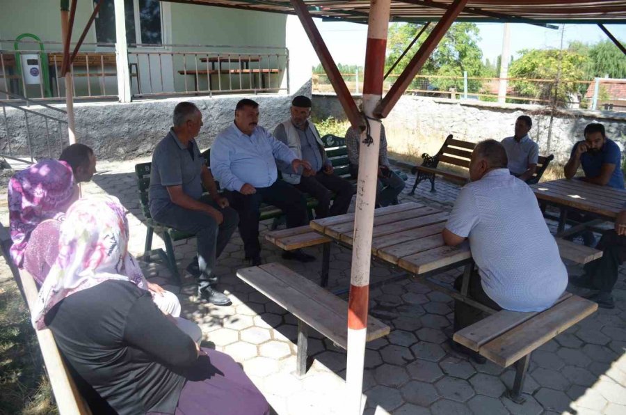 Beylikova’da Yol Çalışmaları Sürüyor