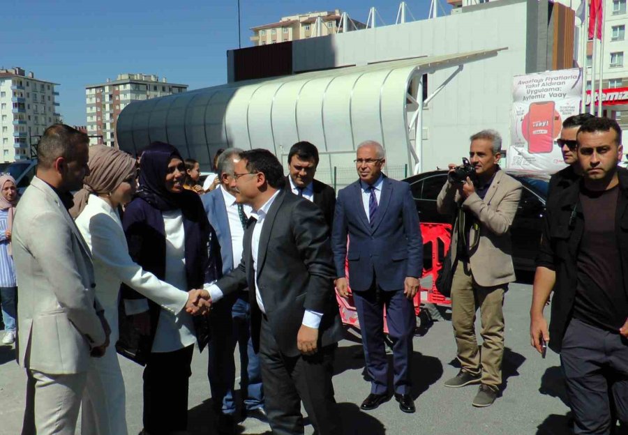 Hayata Dokunanlar Derneği, İhtiyaç Sahiplerinin Yanında