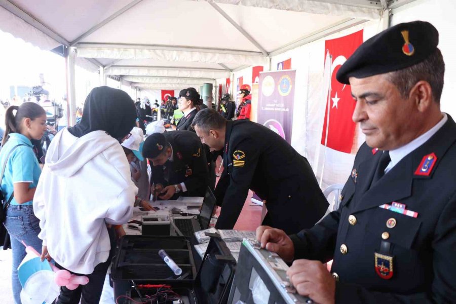 Aksaray’da Bilim Festivali Coşkuyla Başladı