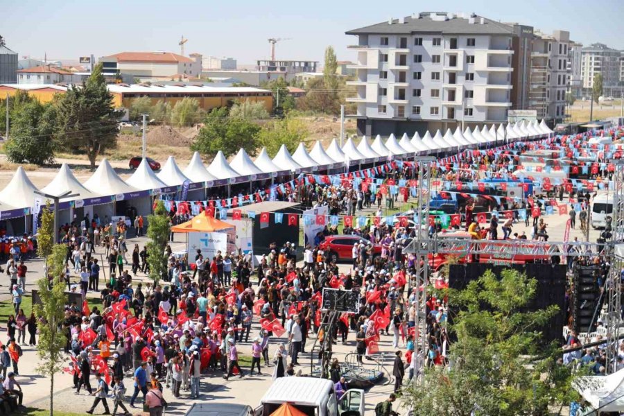 Aksaray’da Bilim Festivali Coşkuyla Başladı