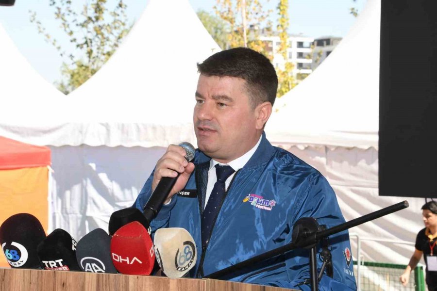 Aksaray’da Bilim Festivali Coşkuyla Başladı