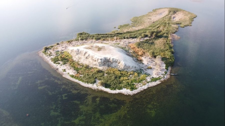 Efsanelere Konu Olan Ada Tanıtılmayı Ve Turizme Kazandırılmayı Bekliyor