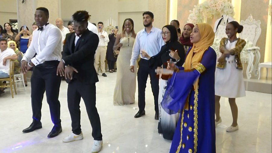 Mersin’e Tanzanyalı Damat