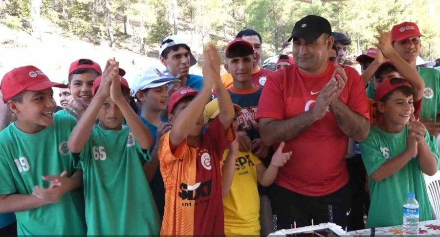 Toroslar’da Avrupa Hareketlilik Haftası Doğa Yürüyüşüyle Başladı