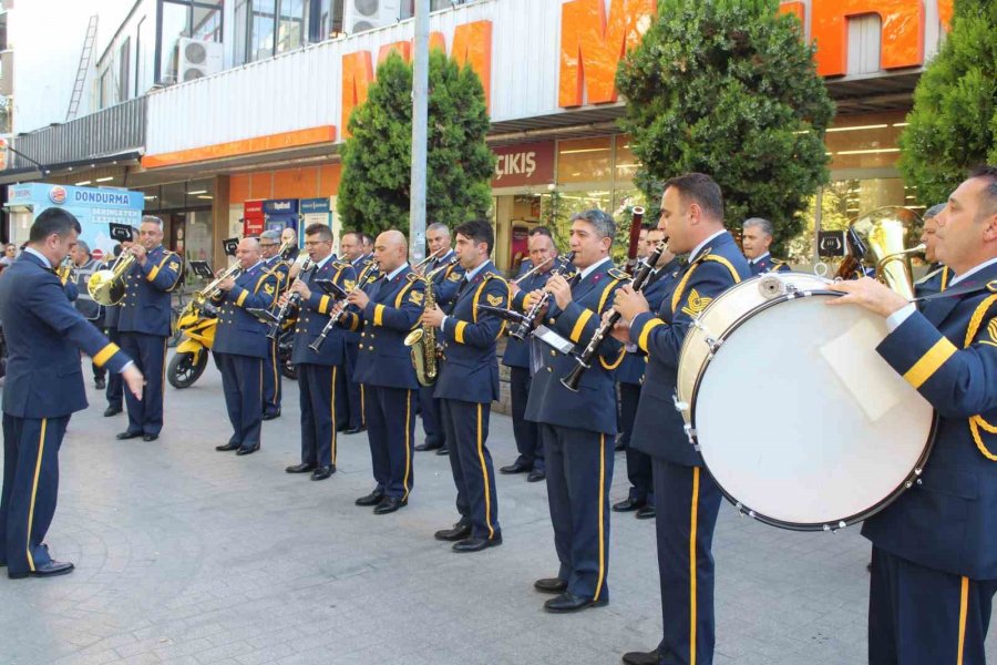 Eskişehir’de Gaziler Günü’ne Özel Bando Konseri Düzenlendi