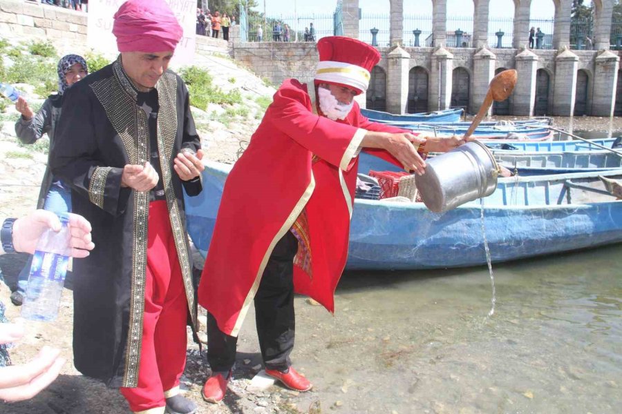 Beyşehir’de Göl İçin Kadınlar Dayanışması