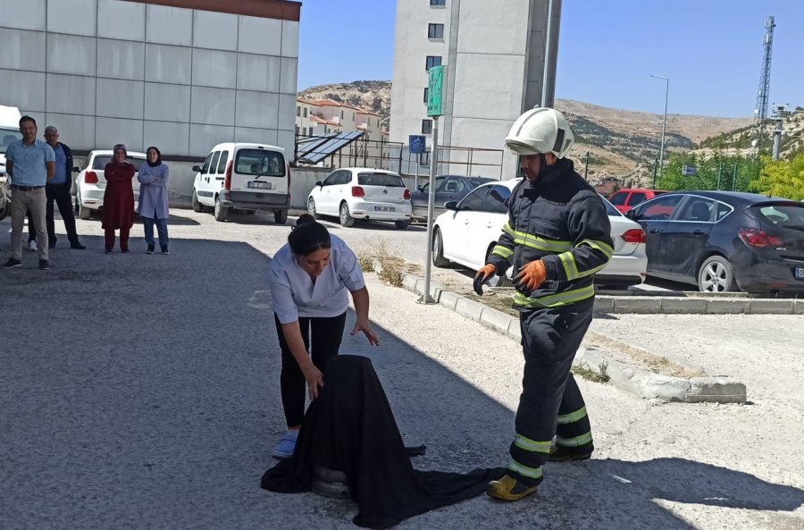 Ermenek Devlet Hastanesi’nde Yangın Tatbikatı