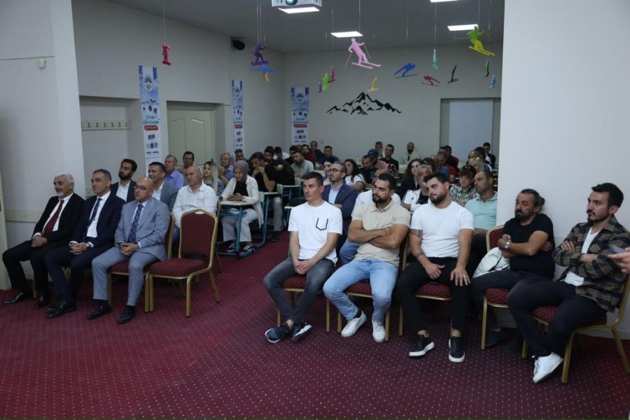 Büyükşehir, Kayak Turizmine Destek Olacak Eğitime Başladı