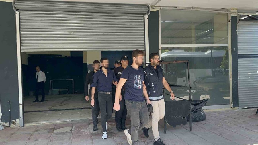 Avrupa’ya Kaçmaya Hazırlanan 31 Kaçak Göçmen Tek Odada Yakalandı