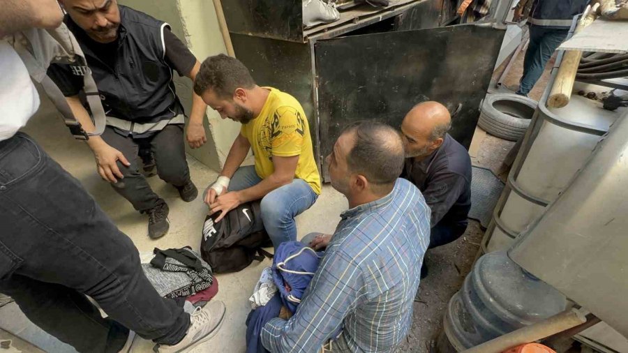 Avrupa’ya Kaçmaya Hazırlanan 31 Kaçak Göçmen Tek Odada Yakalandı