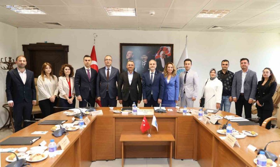 Tüça Üniversitede Sıfır Atık Uygulamalarını Yerinde İnceledi