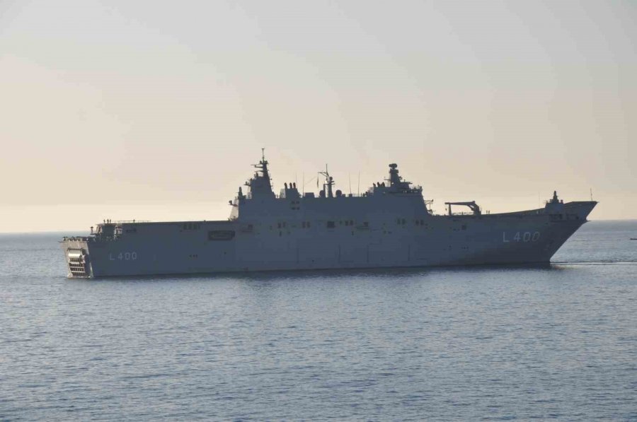 Dünyanın İlk Siha Savaş Gemisi Tcg Anadolu, Taşucu Limanından Ayrıldı