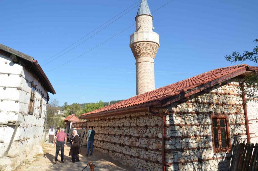 Beton Yapı Bulunmayan Ve Düğmeli Evleri İle Meşhur Köye Koruma Amaçlı İmar Planı
