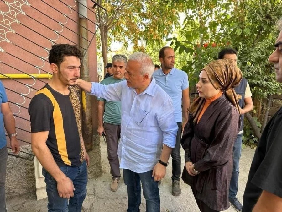 Vali Kumbuzoğlu’ndan Yangında 4 Yaşındaki Çocuğun Öldüğü Evde İnceleme